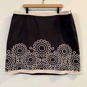 Women’s Boden blue and White Embroidered Skirt size 16R